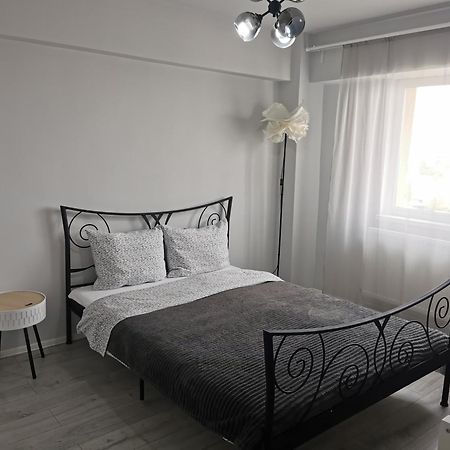 Apartament Carla Apartment Deva Exterior foto